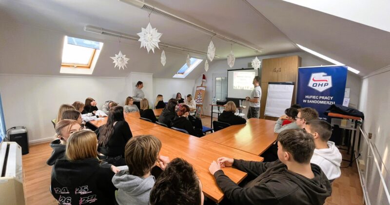 „Nawyk leczy – nawyk psuje” – warsztaty terapii ruchem w Sandomierzu