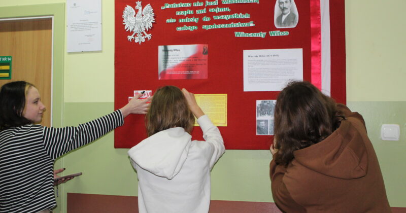 Uczestnicy z Jędrzejowa  uczcili 150. rocznicę urodzin Wincentego Witosa